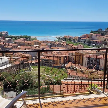 Thekeystudio, La Casa Del Mare Azzurro With Seaview Ventimiglia Exterior photo