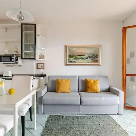Thekeystudio, La Casa Del Mare Azzurro With Seaview Ventimiglia Exterior photo