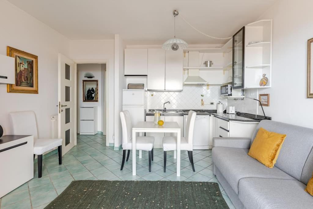 Apartment Thekeystudio, La Casa Del Mare Azzurro With Seaview *